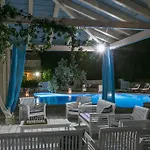 מלון Ktima Karageorgou 3*