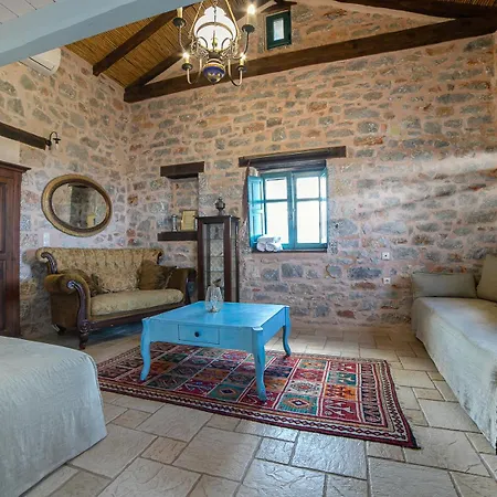 Hotell Ktima Karageorgou Areopoli