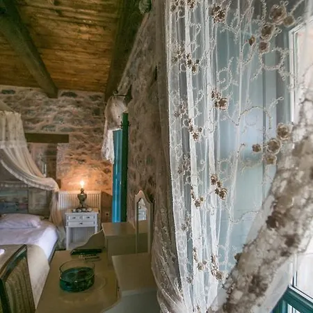 Hotel Ktima Karageorgou 3*